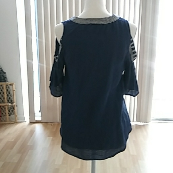 Top - Picture 4 of 4